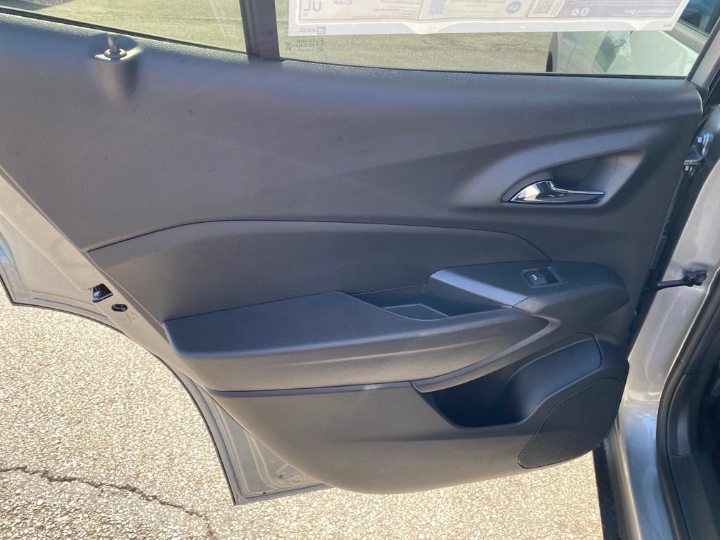 New 2026 Chevrolet Trax LS w/ LS Convenience Package FWD image 21