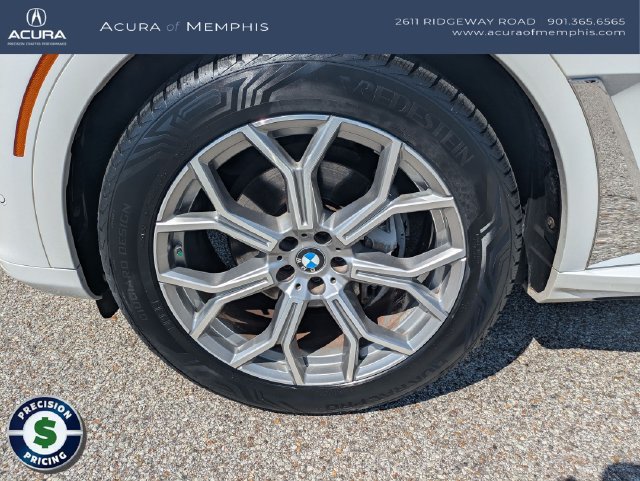 Used 2021 BMW X7 xDrive40i w/ Parking Assistance Package AWD/4WD image 12