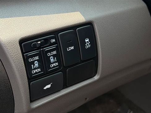Used 2014 Honda Odyssey EX-L image 23