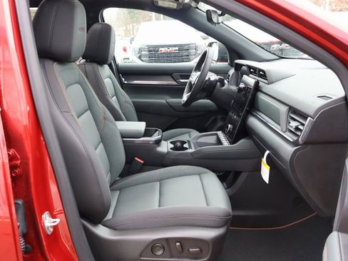 New 2026 GMC Terrain AT4 w/ Convenience Package III AWD/4WD image 36