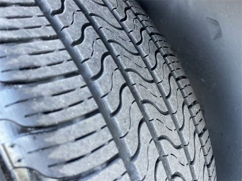 Used 2023 Chevrolet TrailBlazer RS image 32