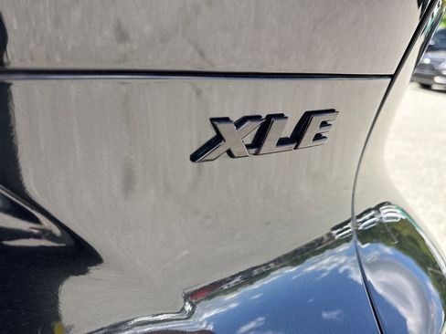 Used 2024 Toyota Venza Nightshade AWD/4WD image 31