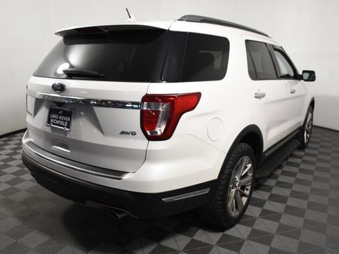 Used 2018 Ford Explorer Limited w/ Equipment Group 301A AWD/4WD image 6