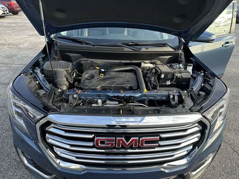 Certified 2024 GMC Terrain SLT FWD image 17