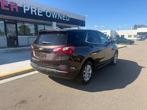 Used 2020 Chevrolet Equinox LT w/ Driver Convenience Package AWD/4WD image 7