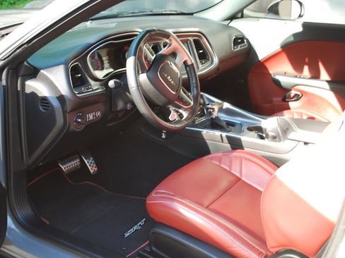Used 2019 Dodge Challenger SRT Hellcat Redeye RWD image 36