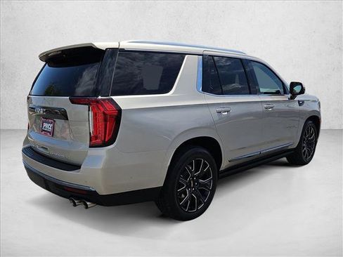 Used 2024 GMC Yukon Denali Ultimate AWD/4WD image 5