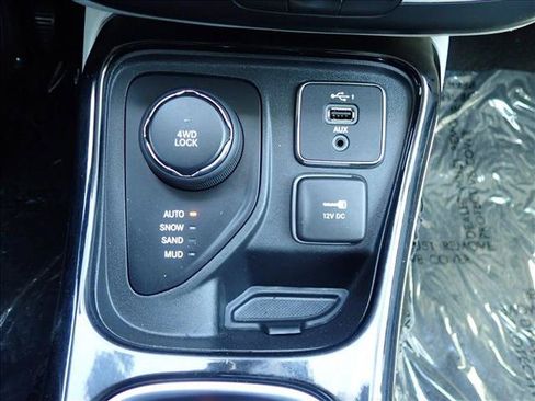 Used 2021 Jeep Compass Limited AWD/4WD image 21