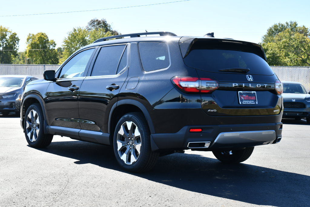 New 2026 Honda Pilot Touring image 5