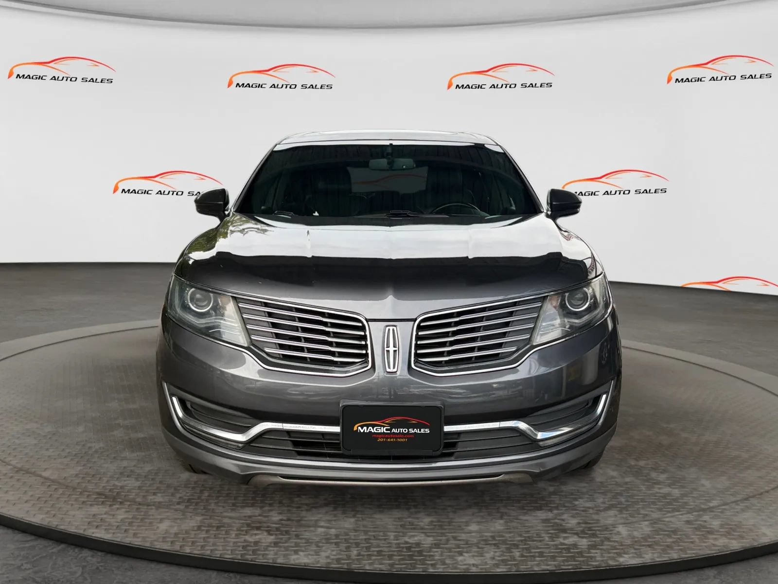 Used 2018 Lincoln MKX Reserve AWD/4WD image 3