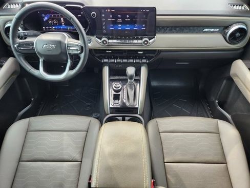 Used 2024 Chevrolet Colorado ZR2 w/ ZR2 Convenience Package III image 25