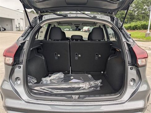 New 2025 Nissan Kicks Play S image 29