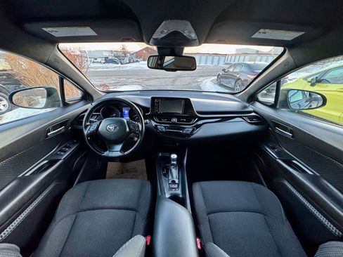 Used 2018 Toyota C-HR XLE FWD image 13