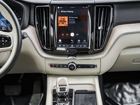 Used 2022 Volvo XC60 T8 Inscription w/ Advanced Package image 21