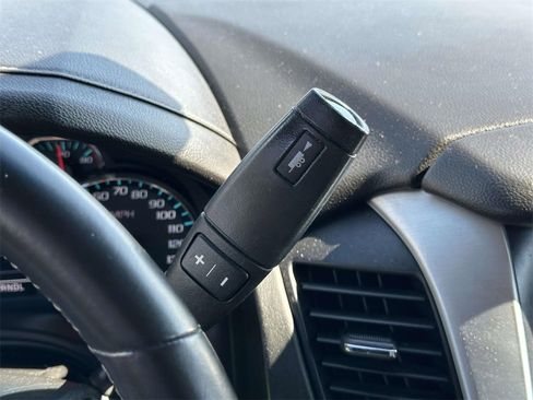 Used 2017 GMC Yukon SLE w/ SLE Value Package image 26