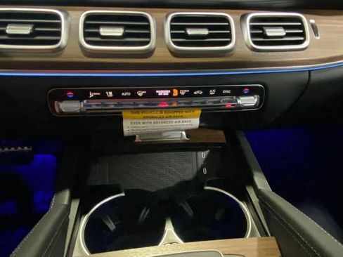 New 2026 Mercedes-Benz GLS 450 4MATIC image 15