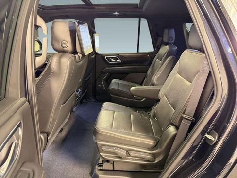 Used 2021 Chevrolet Tahoe High Country w/ Premium Package RWD image 12