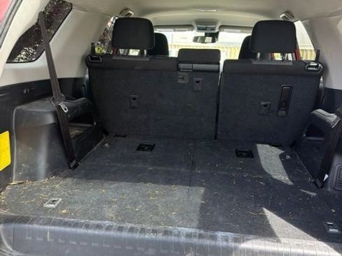 Used 2022 Toyota 4Runner SR5 AWD/4WD image 3
