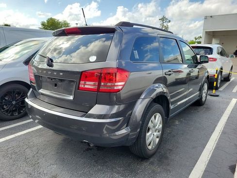 Used 2020 Dodge Journey SE FWD image 5