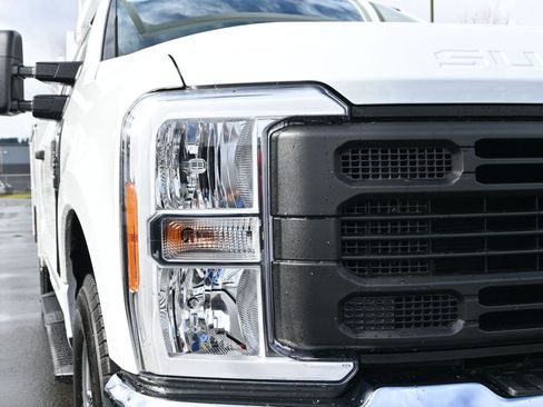 Used 2023 Ford F350 XL w/ XL Chrome Package image 4