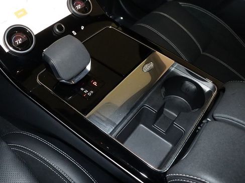 Used 2023 Land Rover Range Rover Velar R-Dynamic S image 23