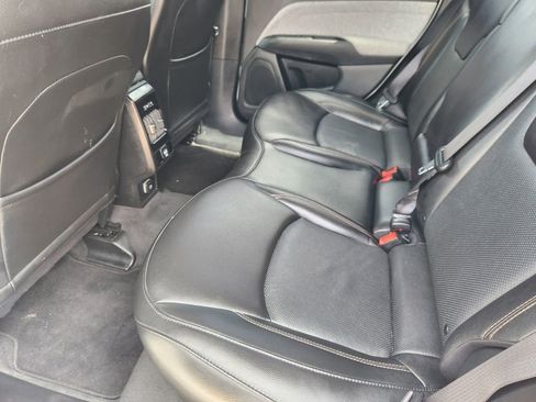 Used 2022 Jeep Compass Latitude w/ Sun and Sound Group AWD/4WD image 28
