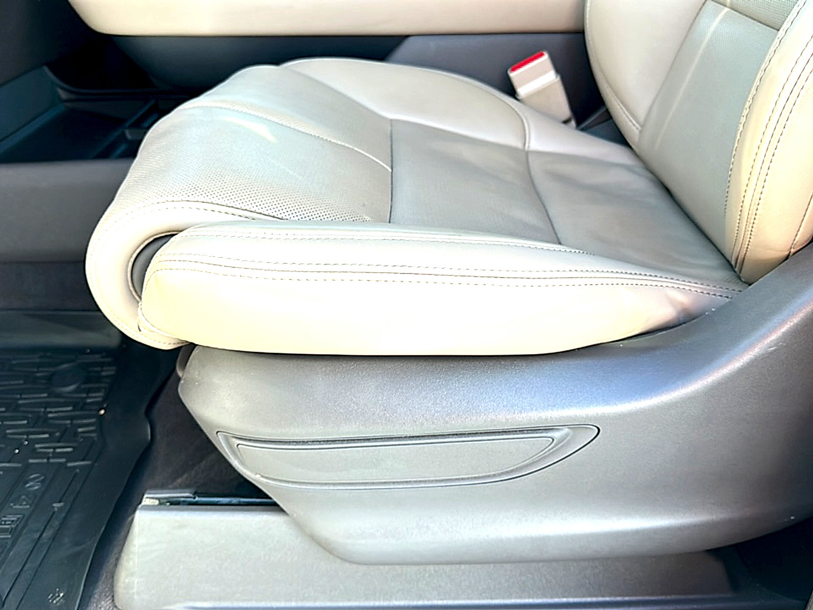 Used 2022 Lincoln Navigator Reserve RWD image 15