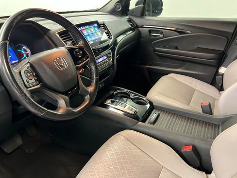 Used 2020 Honda Passport Touring image 17