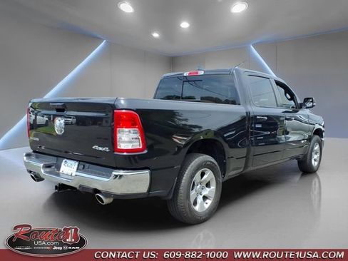 Used 2022 RAM 1500 Big Horn AWD/4WD image 3