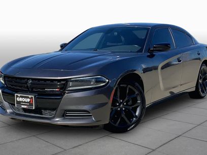 Used 2022 Dodge Charger SXT w/ Blacktop Package