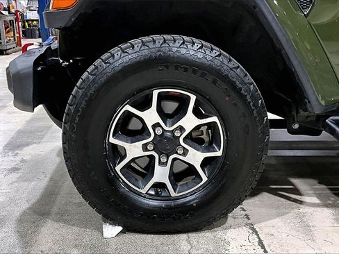 Used 2022 Jeep Wrangler Unlimited Rubicon w/ Cold Weather Group image 8