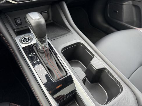 Used 2025 Nissan Sentra SR w/ SR Premium Package image 16