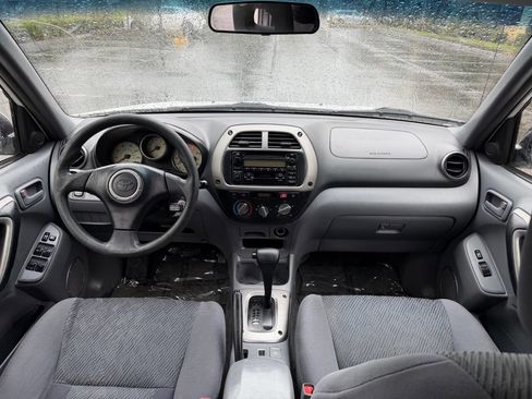 Used 2001 Toyota RAV4 4WD image 13