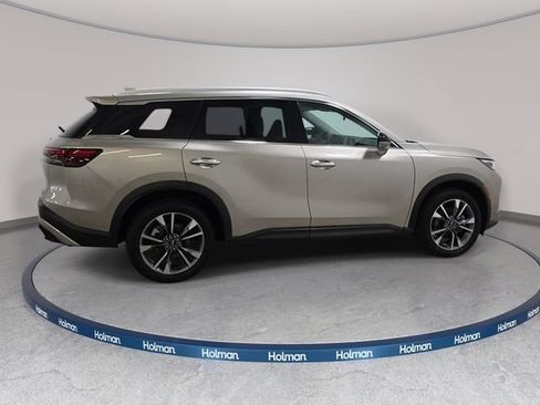 Used 2024 INFINITI QX60 Luxe w/ Performance Audio Package AWD/4WD image 5