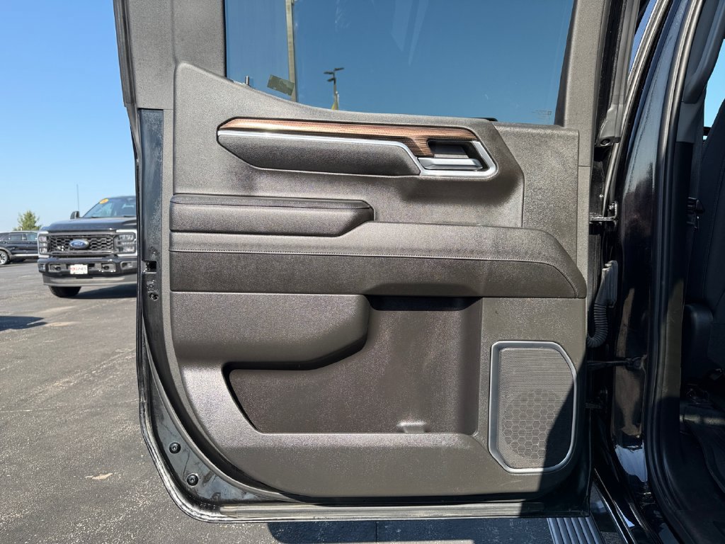 Used 2023 Chevrolet Silverado 1500 RST AWD/4WD image 36