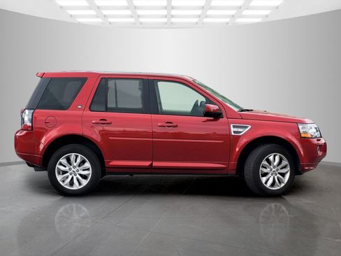 Used 2014 Land Rover LR2 AWD/4WD image 7
