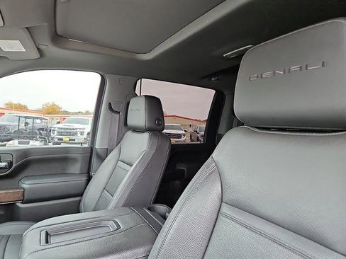 Used 2022 GMC Sierra 2500 Denali image 14