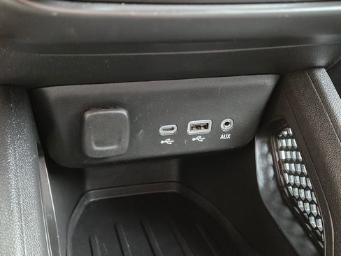 Used 2023 Chevrolet TrailBlazer LS image 29