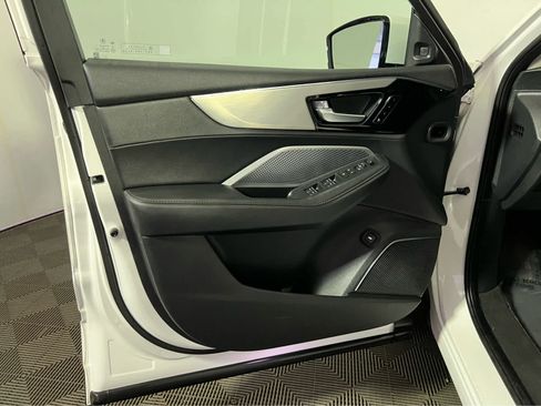 Certified 2025 Acura MDX SH-AWD image 24