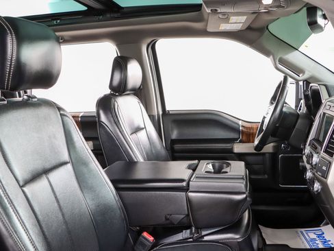 Used 2018 Ford F150 Lariat RWD image 27
