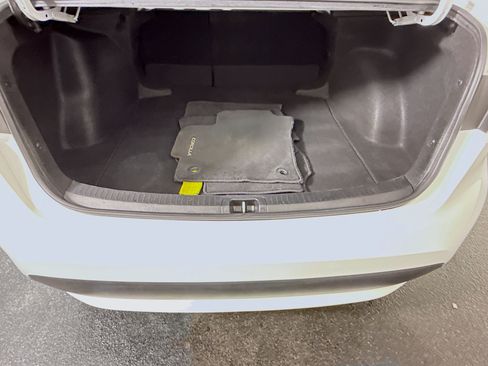 Used 2022 Toyota Corolla LE FWD image 34