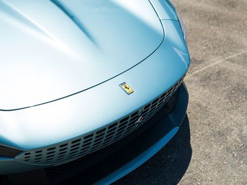 Used 2024 Ferrari Roma Spider RWD image 15