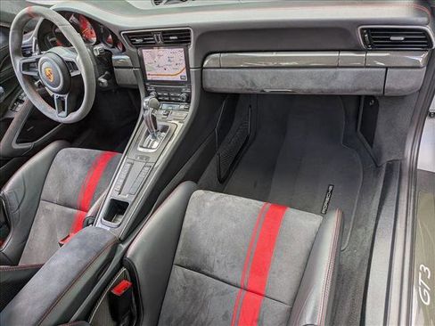 Used 2018 Porsche 911 GT3 RWD image 19