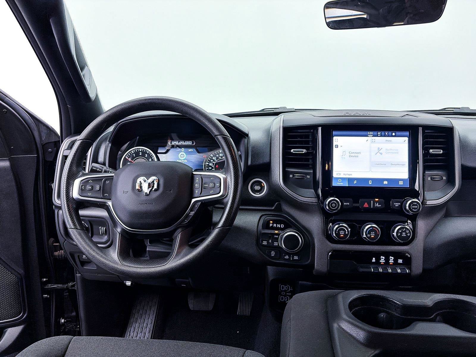 Used 2025 RAM 1500 Warlock AWD/4WD image 4