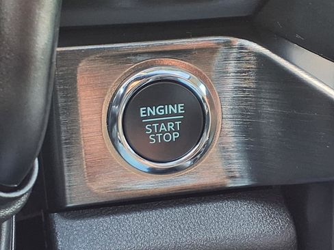 Used 2024 Ford F250 Lariat w/ Lariat Ultimate Package image 20