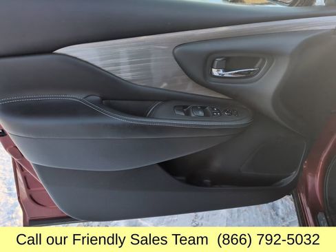 Used 2016 Nissan Murano S w/ Navigation Package image 12