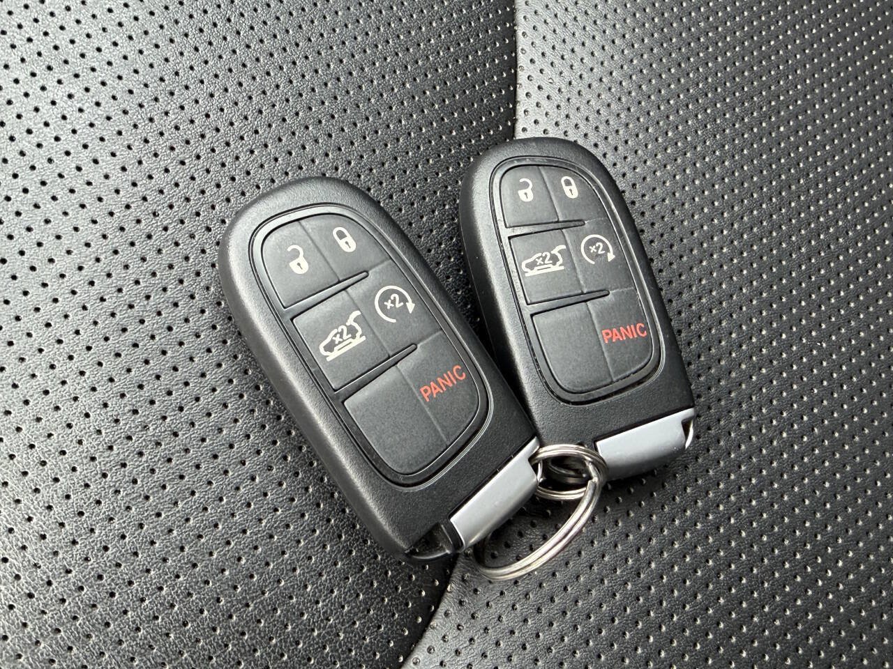 Used 2021 Jeep Cherokee Limited AWD/4WD image 30