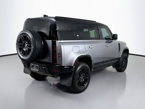 Used 2022 Land Rover Defender 110 X-Dynamic SE AWD/4WD image 5