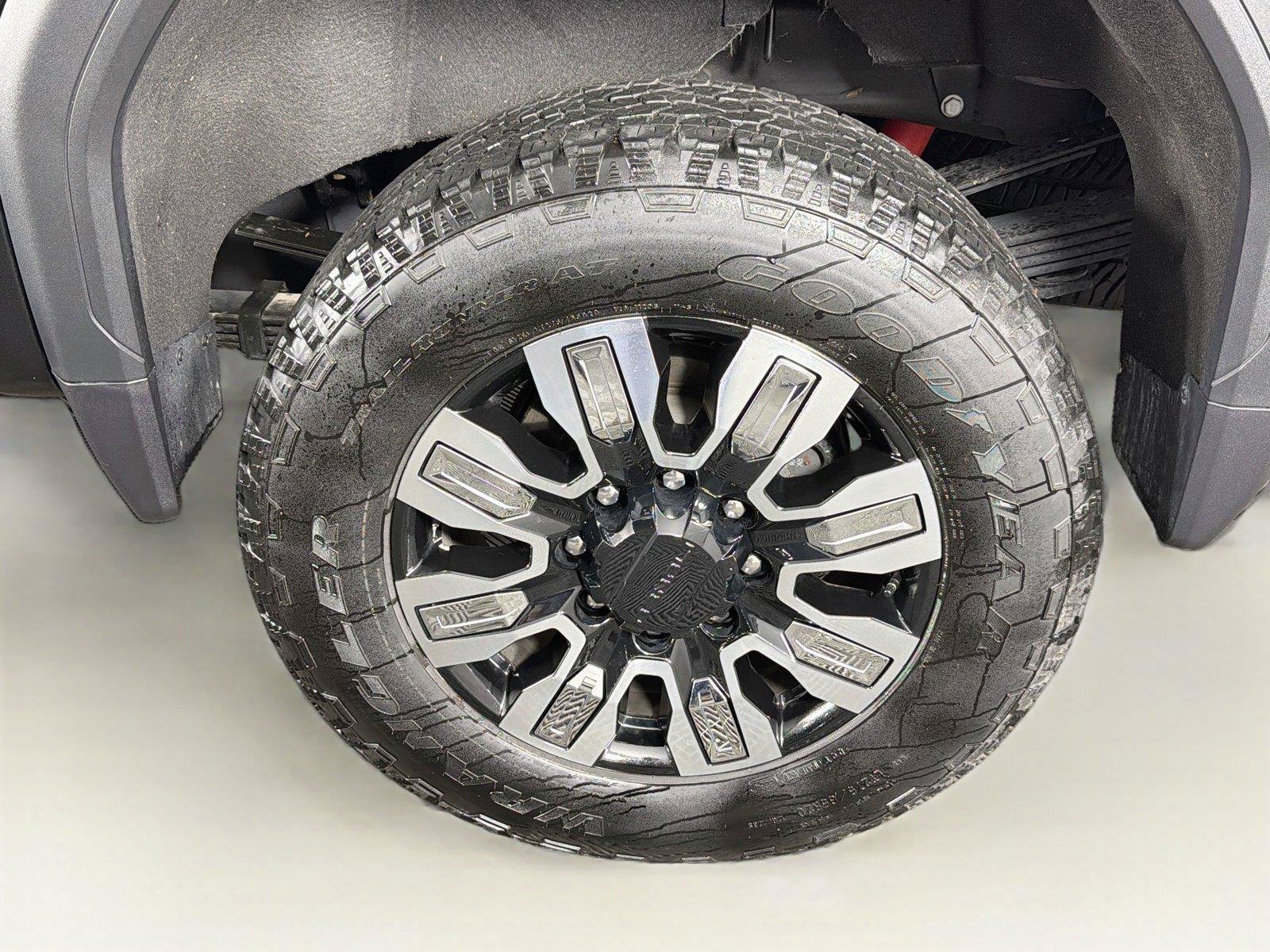 Used 2024 GMC Sierra 3500 Denali w/ Denali Reserve Package AWD/4WD image 36