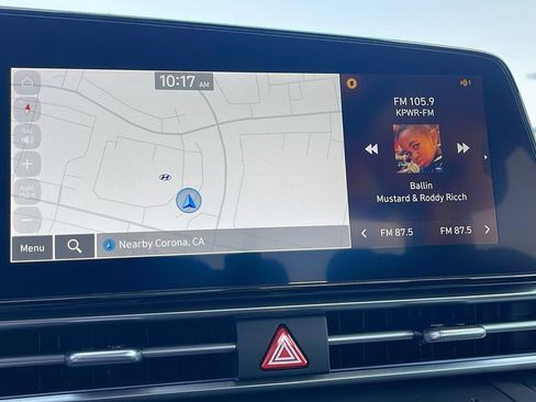 New 2025 Hyundai Elantra Limited image 19